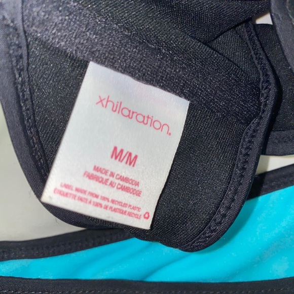 Bikini - Picture 3 of 4